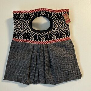 NWT Mexican Purse/Bag/Tote Hand Embroidered Folk Art Mexico Textile Collectible